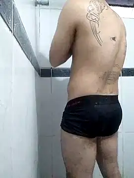 Snapshot of o-theus chatting on December 3, 10:08 pm o-theus online show from December 3, 10:08 pm