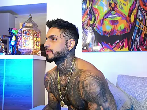 Snapshot of logan_hugh8 chatting on September 9, 2:55 am logan hugh8 online show from September 9, 2:55 am