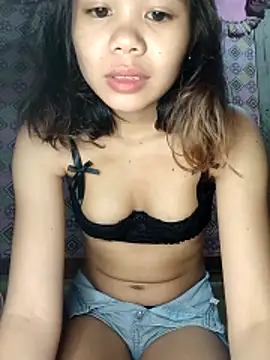 Snapshot of Sexxie_Ella22 chatting on October 26, 9:10 pm Sexxie Ella22 online show from October 26, 9:10 pm