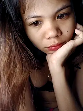 Snapshot of Sexxie_Ella22 chatting on November 8, 9:46 pm Sexxie Ella22 online show from November 8, 9:46 pm