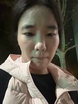 luluya1314 online show from November 8, 1:44 pm