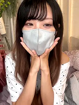 Snapshot of emiiiii1001 chatting on September 26, 5:11 am emiiiii1001 online show from September 26, 5:11 am