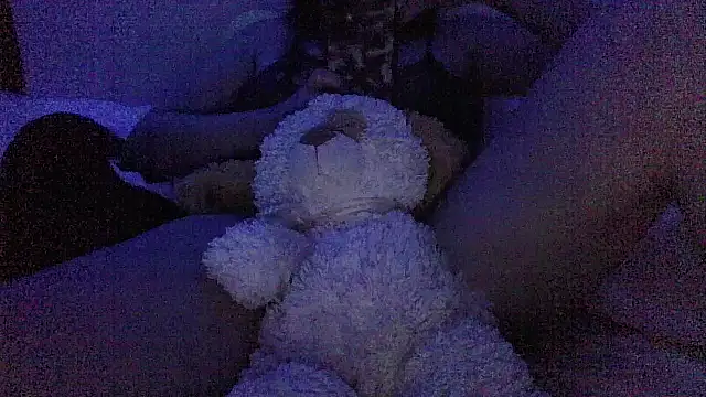 Snapshot of jenmarquez_ chatting on October 27, 5:33 am jenmarquez  online show from October 27, 5:33 am