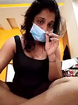 Love Foreverr12 online show from October 9, 4:54 am