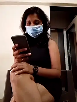 Love Foreverr12 online show from October 15, 4:56 am