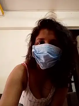 Love Foreverr12 online show from October 17, 4:48 am