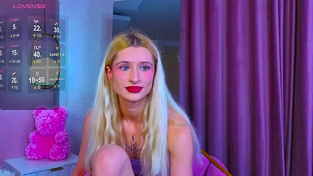 Monica Leen online show from November 8, 6:24 am