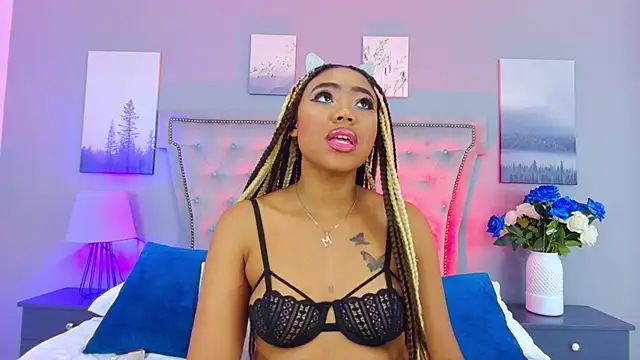 Snapshot of AngelaRoberts chatting on November 9, 4:22 am AngelaRoberts online show from November 9, 4:22 am