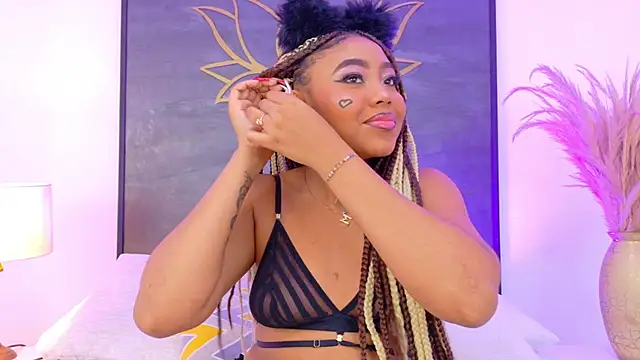 Snapshot of AngelaRoberts chatting on November 17, 3:45 am AngelaRoberts online show from November 17, 3:45 am