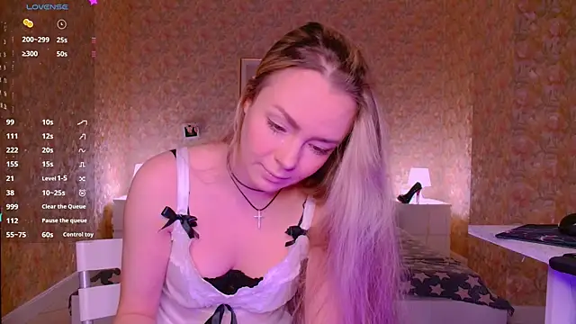 Snapshot of Little_Rockk chatting on July 28, 1:32 pm Little Rockk online show from July 28, 1:32 pm