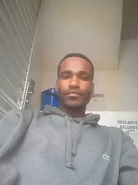 Snapshot of negrobrazil92 chatting on November 26, 11:55 am negrobrazil92 online show from November 26, 11:55 am