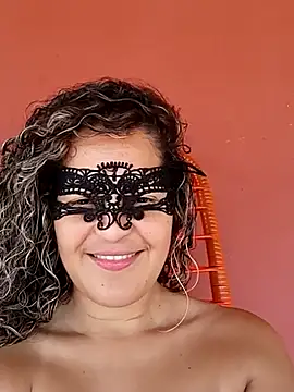 Snapshot of RaphinhaSanches chatting on October 6, 1:41 pm RaphinhaSanches online show from October 6, 1:41 pm