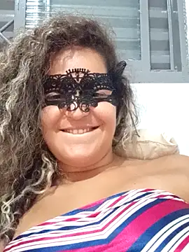 Snapshot of RaphinhaSanches chatting on December 4, 11:41 am RaphinhaSanches online show from December 4, 11:41 am