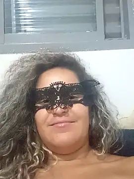 Snapshot of RaphinhaSanches chatting on December 4, 11:46 pm RaphinhaSanches online show from December 4, 11:46 pm