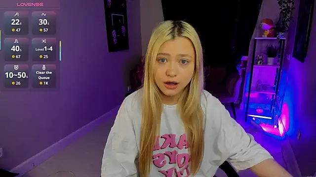 Millie Vanillies online show from October 5, 2:15 pm