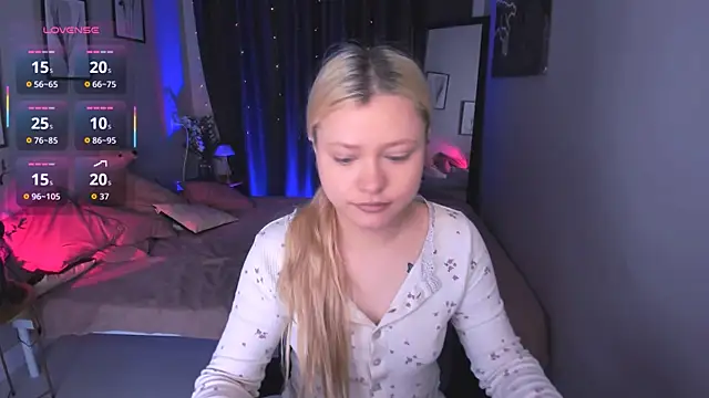 Millie Vanillies online show from October 14, 2:51 pm