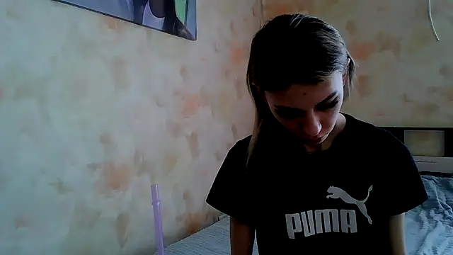 Crazy Empresis online show from April 14, 5:46 am