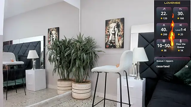 Snapshot of emilio_brandon chatting on November 10, 10:25 am emilio brandon online show from November 10, 10:25 am