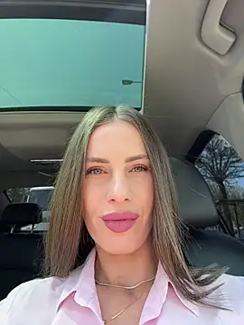  JessyRey  online show from April 16, 11:11 am