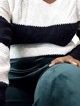 Snapshot of Laxmi_89 chatting on November 29, 3:31 am Laxmi 89 online show from November 29, 3:31 am