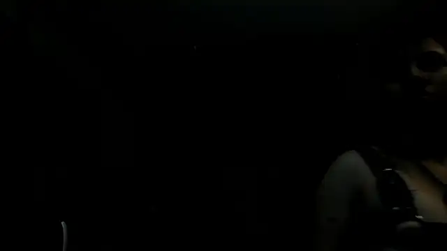Snapshot of AlanRed_ chatting on October 18, 8:31 pm AlanRed online show from October 18, 8:31 pm
