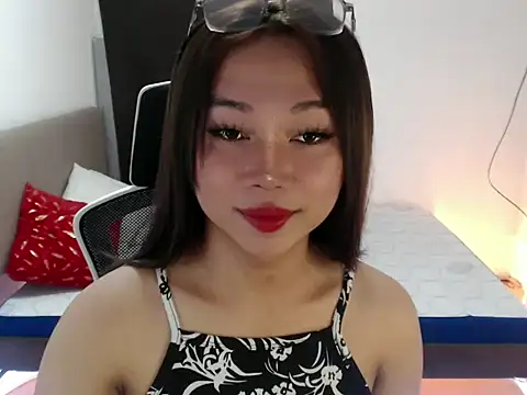 SultryCyraFoxmore online show from September 26, 5:11 am