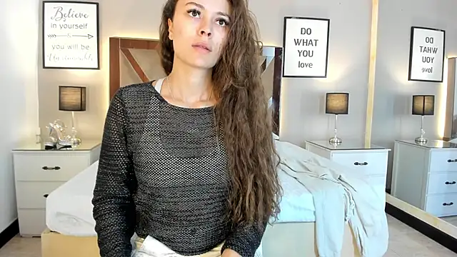 cellestehot online show from April 22, 1:12 pm