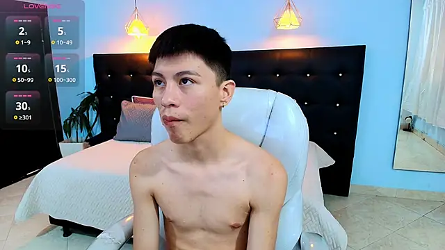 Snapshot of Abraham_horny18 chatting on September 9, 8:19 pm Abraham horny18 online show from September 9, 8:19 pm