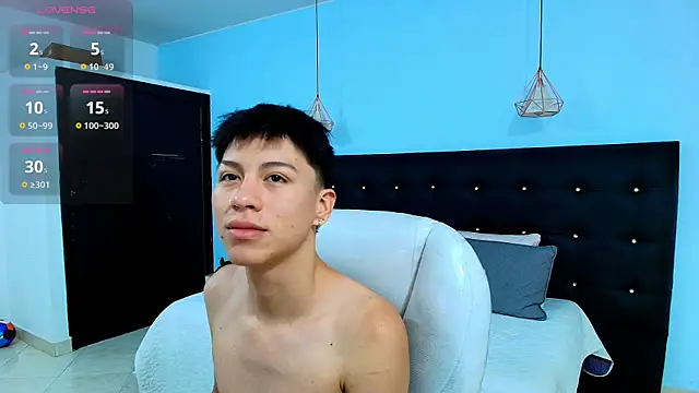 Snapshot of Abraham_horny18 chatting on September 30, 8:36 pm Abraham horny18 online show from September 30, 8:36 pm