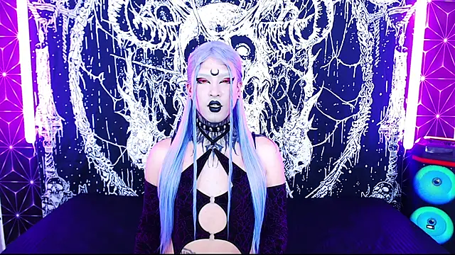 Snapshot of naomi_satan chatting on April 24, 11:07 pm naomi satan online show from April 24, 11:07 pm