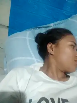 Snapshot of Sexy-Mama25 chatting on October 23, 2:49 pm Sexy-Mama25 online show from October 23, 2:49 pm