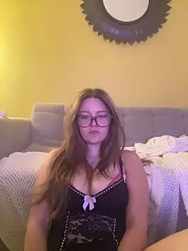 cherryrosealiee online show from April 23, 12:51 pm