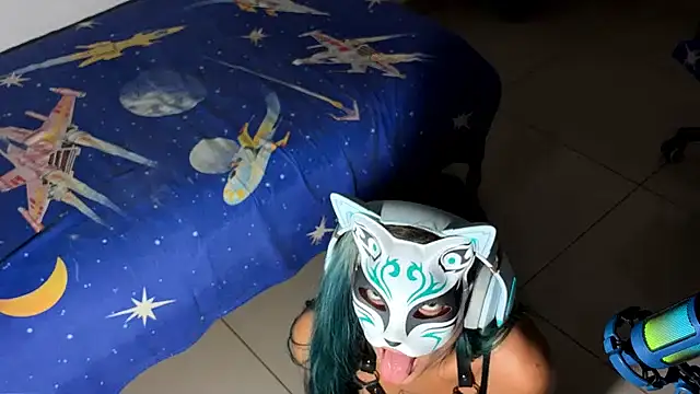 Snapshot of bluesubmissive chatting on December 4, 4:11 am bluesubmissive online show from December 4, 4:11 am