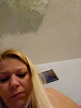 IvyPaige online show from September 18, 1:51 am