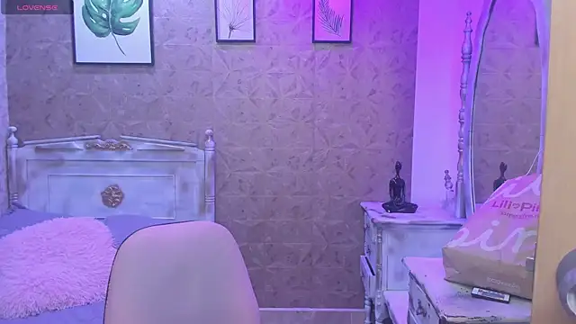 Salome Smitth 1 online show from March 1, 8:55 pm