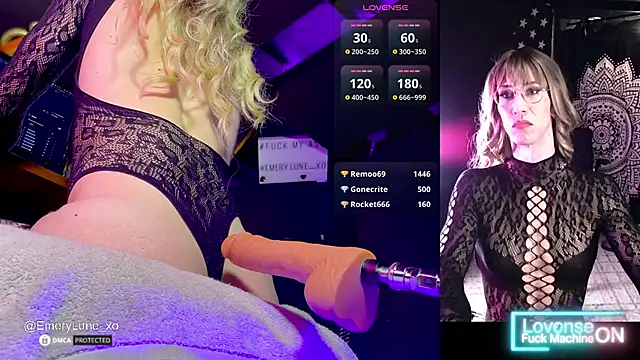 EmeryLune xo online show from December 4, 5:06 am