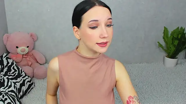 Snapshot of EileenMoores chatting on January 5, 6:22 pm EileenMoores online show from January 5, 6:22 pm