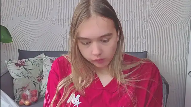 Snapshot of Vel1ka chatting on September 14, 4:44 am Vel1ka online show from September 14, 4:44 am