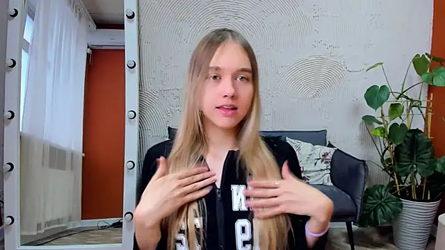 Snapshot of Vel1ka chatting on October 25, 4:20 am Vel1ka online show from October 25, 4:20 am