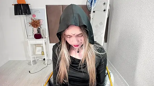 Snapshot of Vel1ka chatting on October 28, 10:08 am Vel1ka online show from October 28, 10:08 am