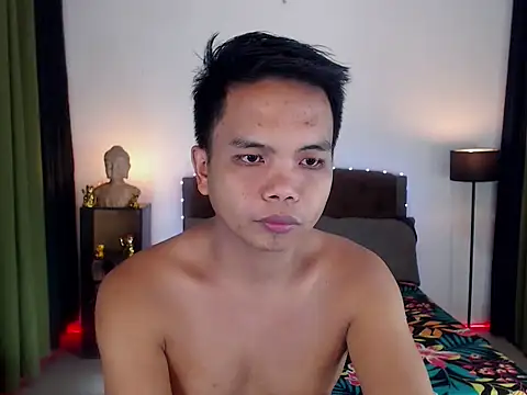 Snapshot of XExtraServiceManX chatting on October 6, 1:36 am XExtraServiceManX online show from October 6, 1:36 am