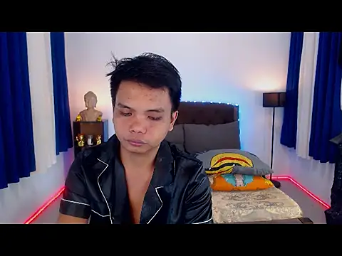 Snapshot of XExtraServiceManX chatting on October 18, 11:55 am XExtraServiceManX online show from October 18, 11:55 am