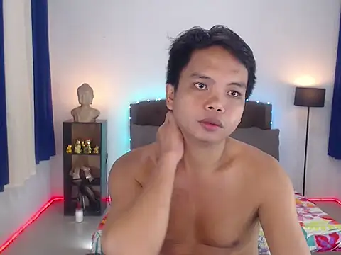 Snapshot of XExtraServiceManX chatting on November 5, 1:27 am XExtraServiceManX online show from November 5, 1:27 am