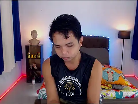 Snapshot of XExtraServiceManX chatting on November 17, 2:01 pm XExtraServiceManX online show from November 17, 2:01 pm