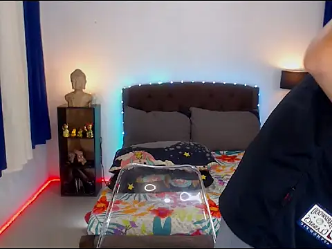 Snapshot of XExtraServiceManX chatting on November 20, 2:17 pm XExtraServiceManX online show from November 20, 2:17 pm