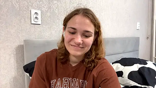 SunPunnyGirl online show from September 20, 5:08 am