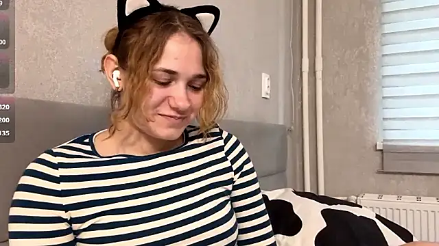 SunPunnyGirl online show from September 22, 6:04 am