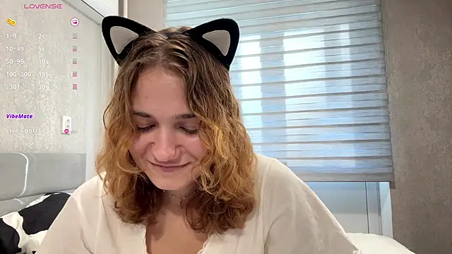 SunPunnyGirl online show from September 25, 6:28 am