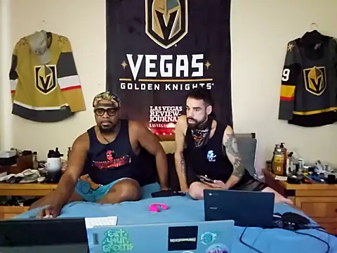 Snapshot of Str8ishVegasGuy chatting on September 20, 10:33 pm Str8ishVegasGuy online show from September 20, 10:33 pm