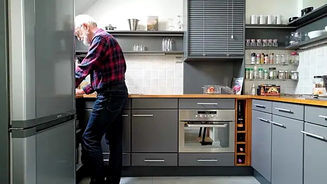 ewaldwillems99 online show from January 16, 2:10 pm